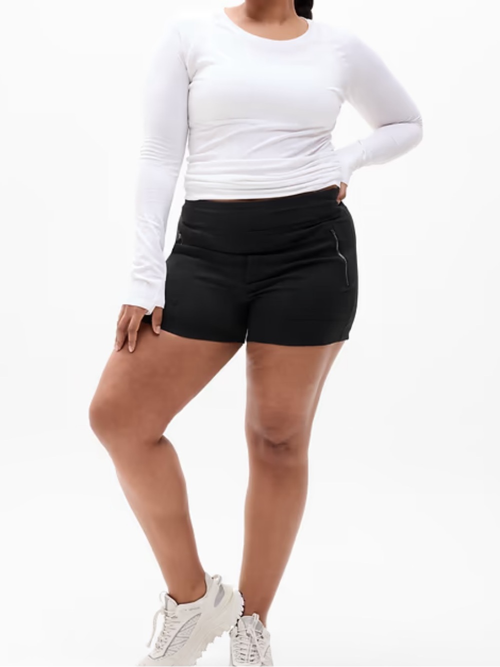 Athleta Trekkie North Mid Rise 3.5" Black Short Hiking Outdoor Size 16